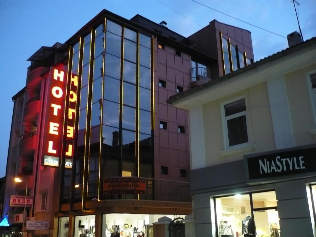 Citius Hotel Varna ภายนอก รูปภาพ